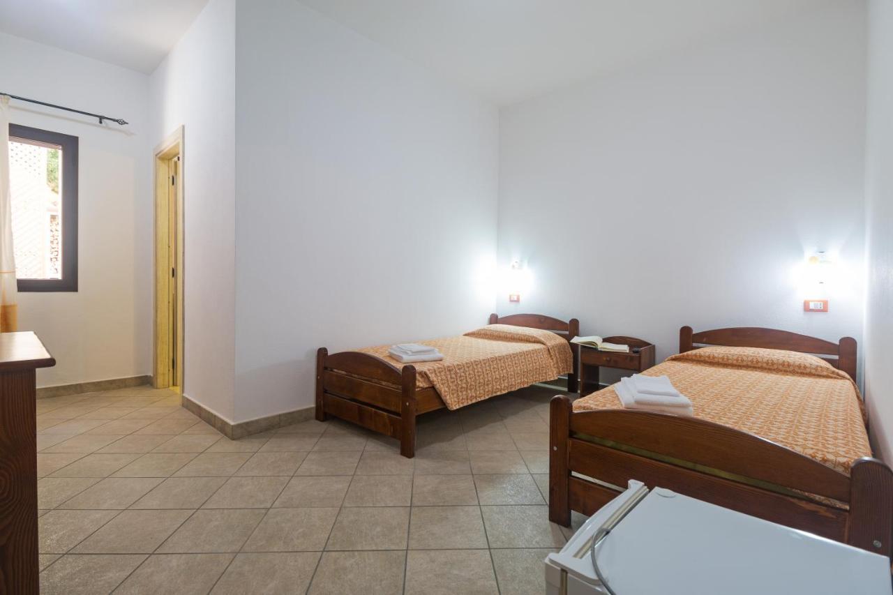 Melalidone Hotel Orosei Eksteriør billede